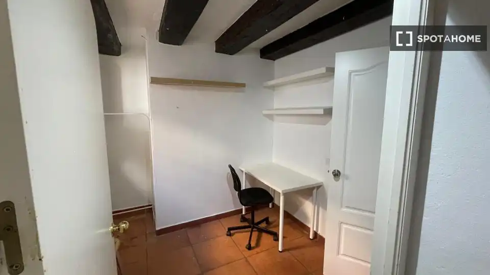 Habitación 345 m², Sevilla