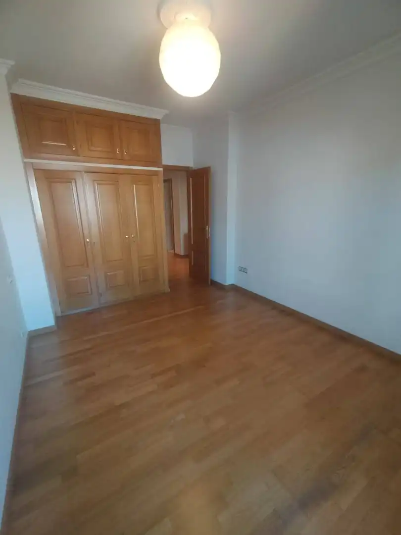 Piso de 81 m² en Ourense