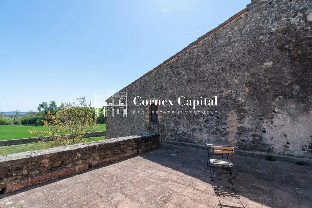 Casa de 1000 m² en Rupià
