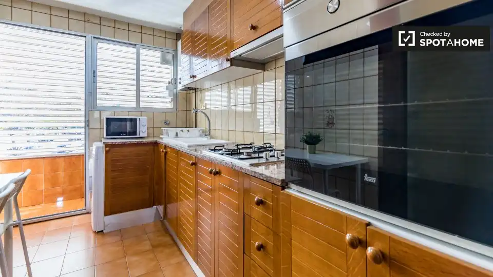 Habitación 100 m², Valencia