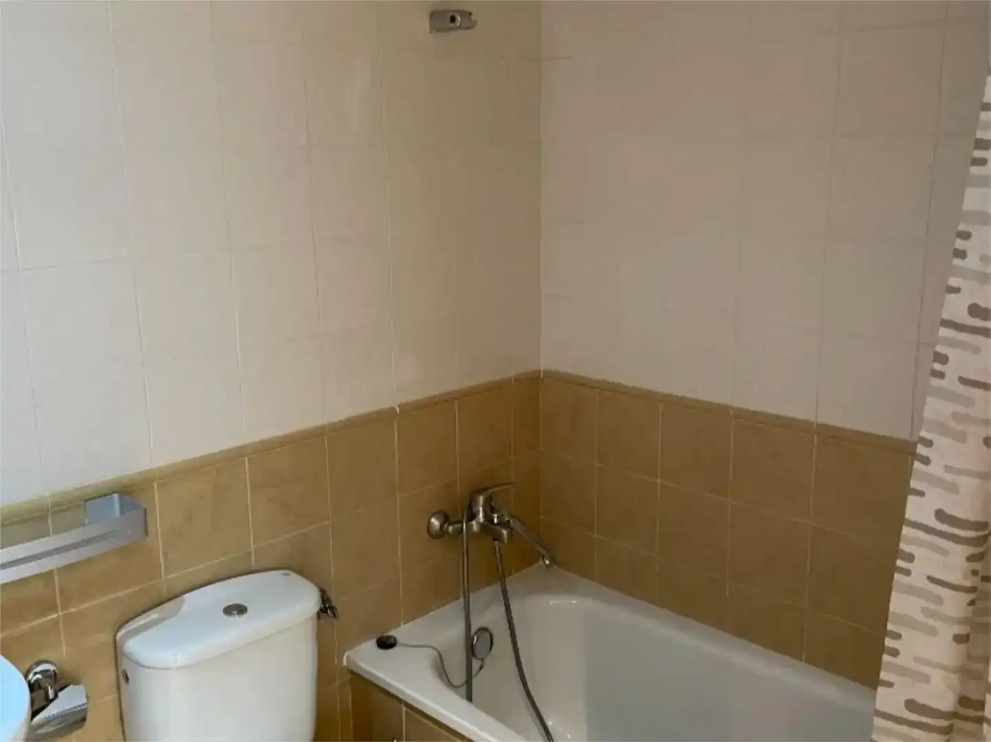 Piso de 79 m² en Castropol
