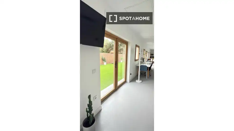 Habitación 130 m², Viana de Cega