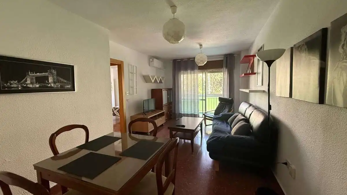 Piso de 90 m² en Granada
