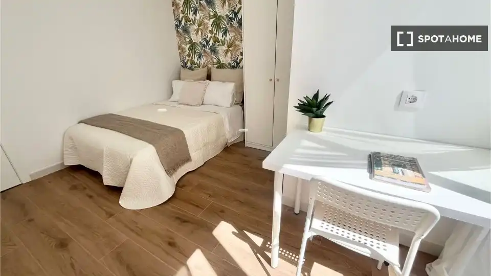 Habitación 81 m², Sevilla