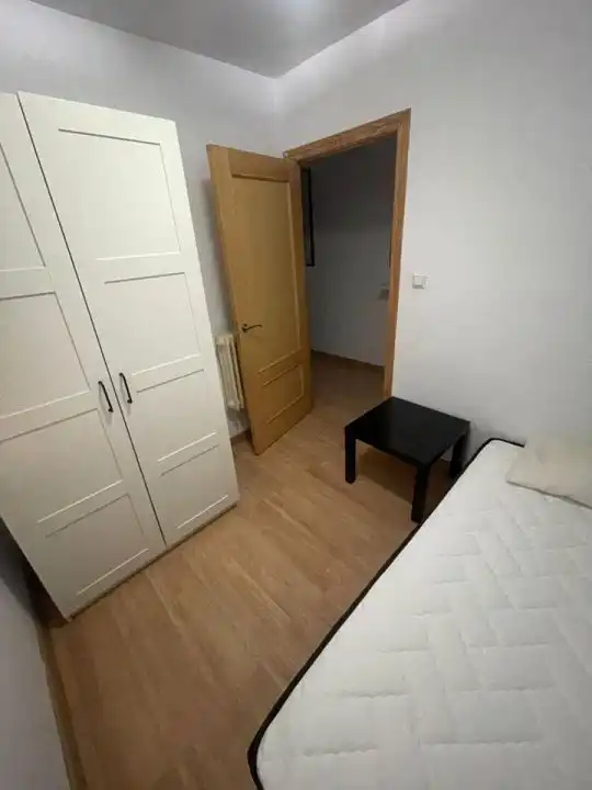 Piso de 80 m² en Granada