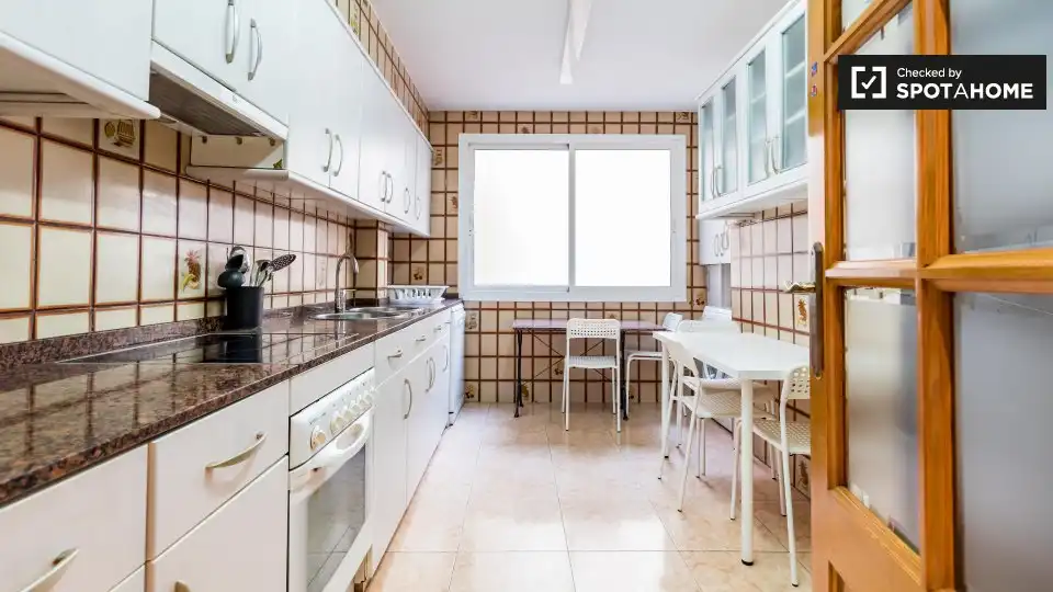 Habitación 120 m², Valencia
