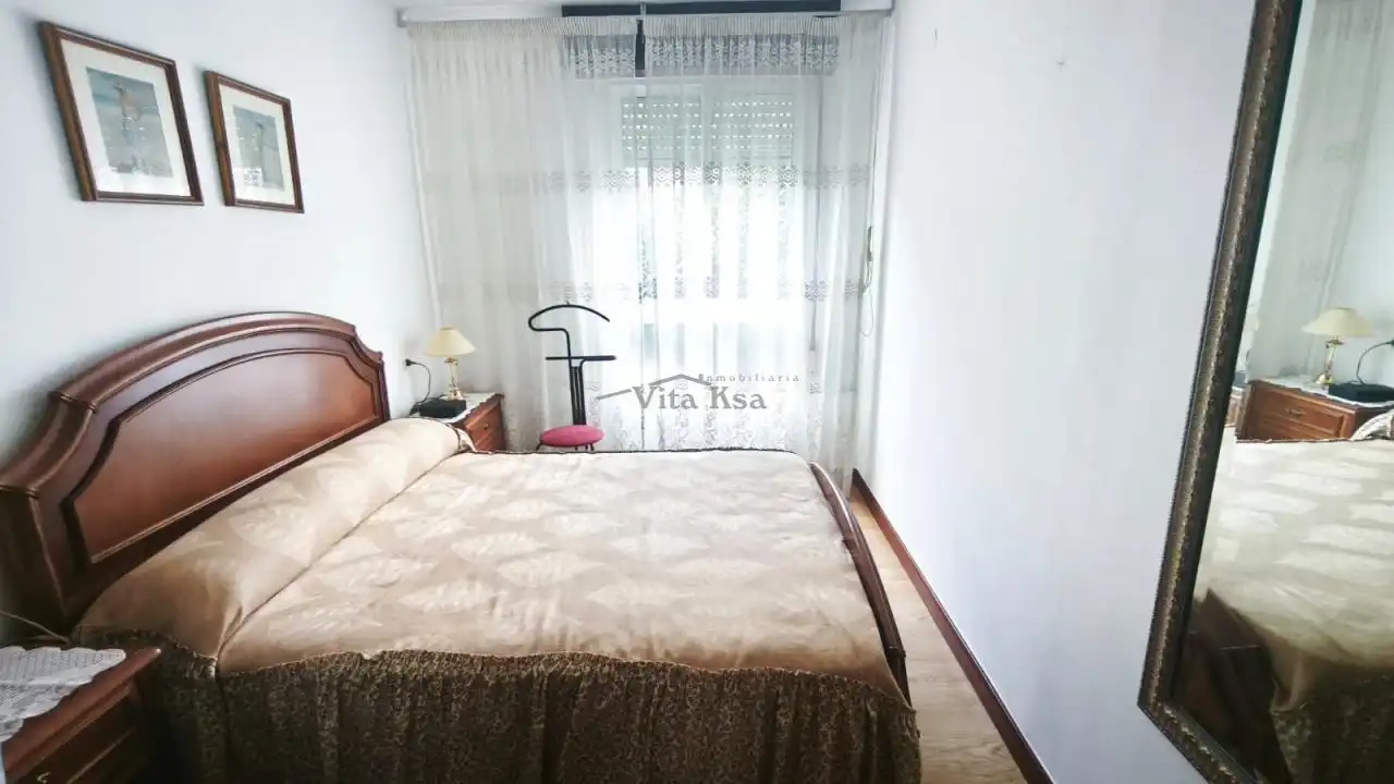 Piso de 80 m² en Ourense