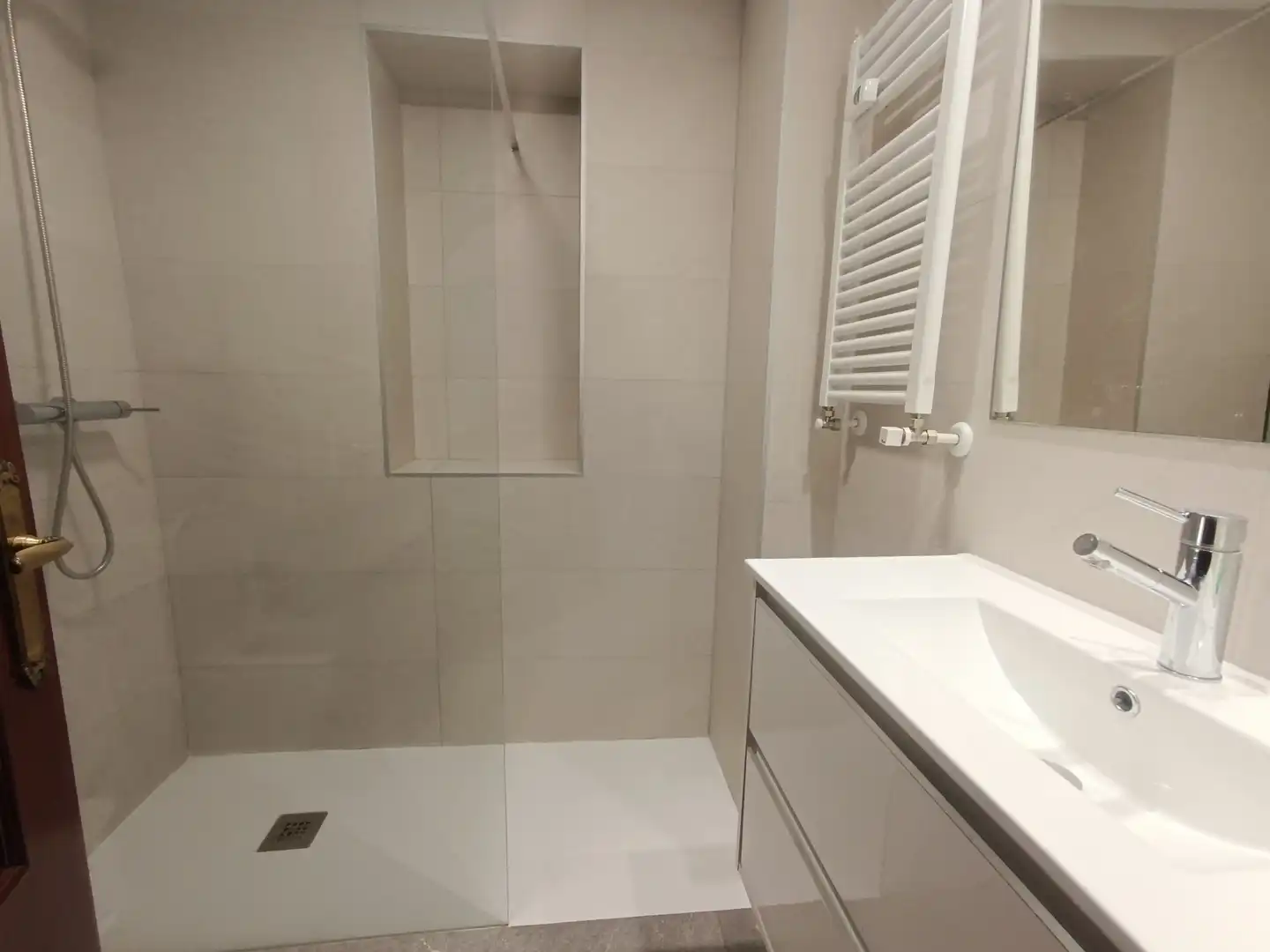 Habitación 100 m², Pamplona