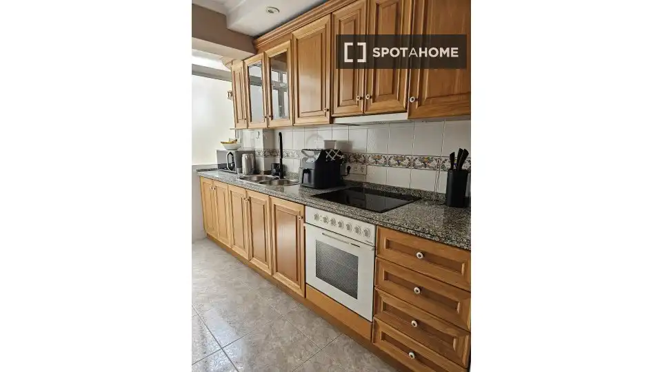 Habitación 90 m², Alicante