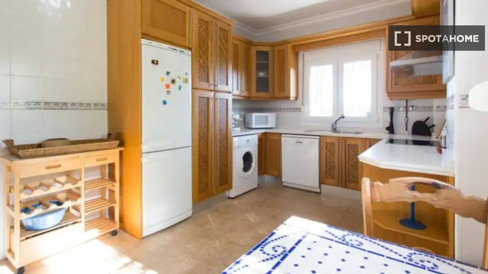 Habitación en alquiler, Almensilla