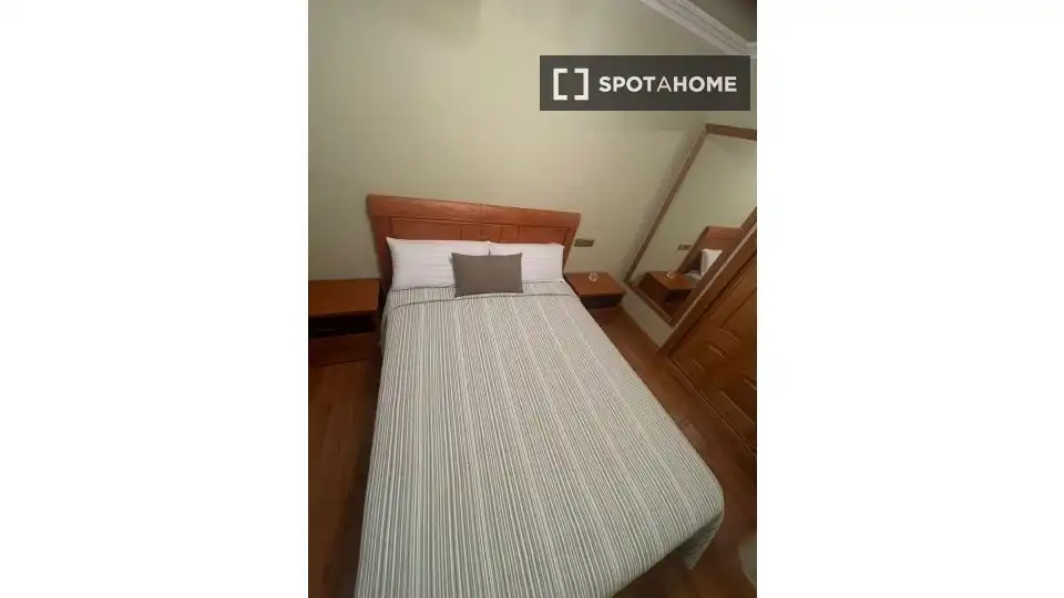 Habitación 104 m², Pontevedra