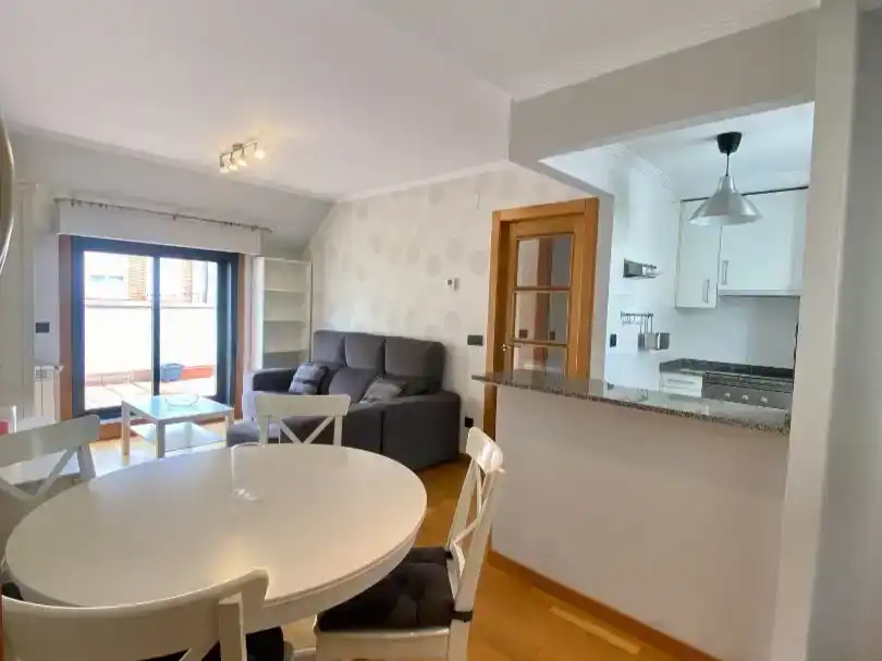 Piso de 80 m² en Vigo