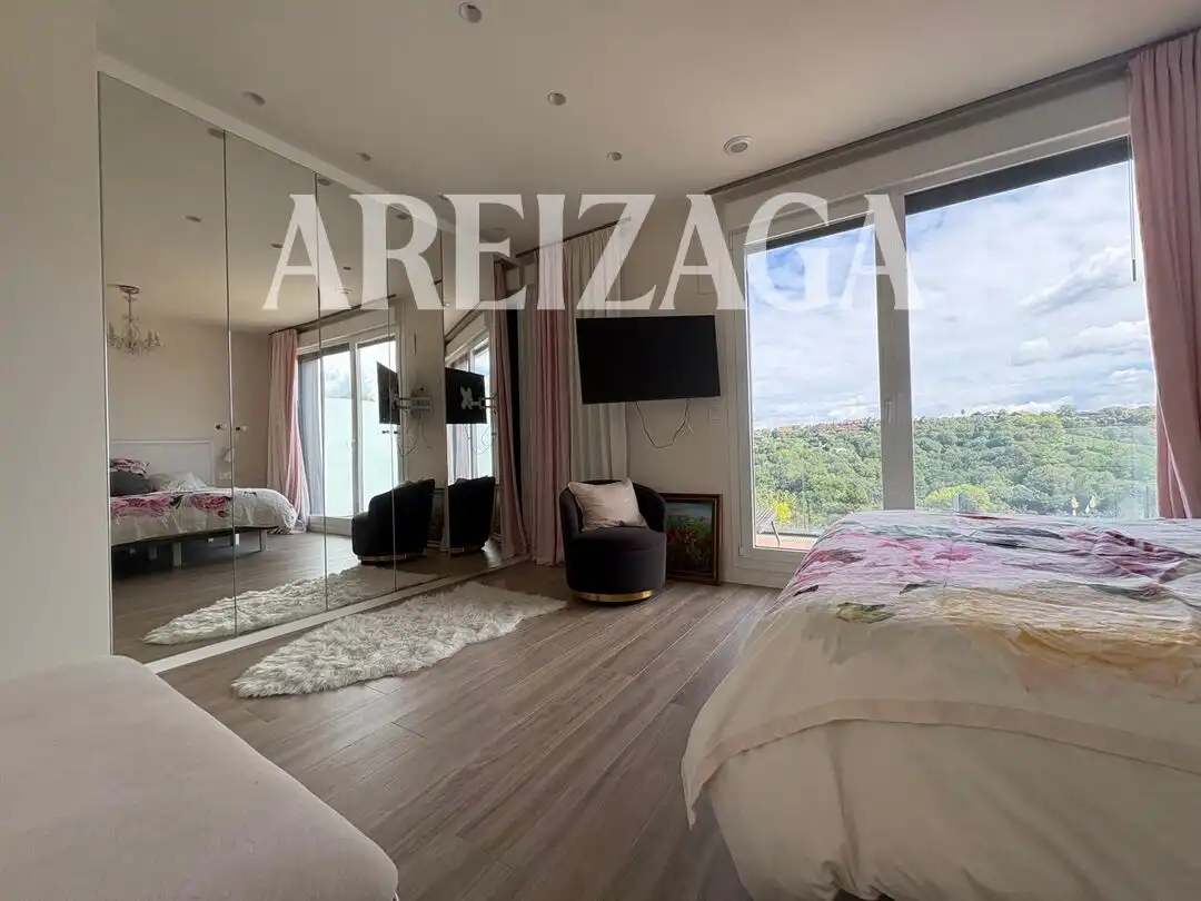 Casa de 200 m² en San Sebastián