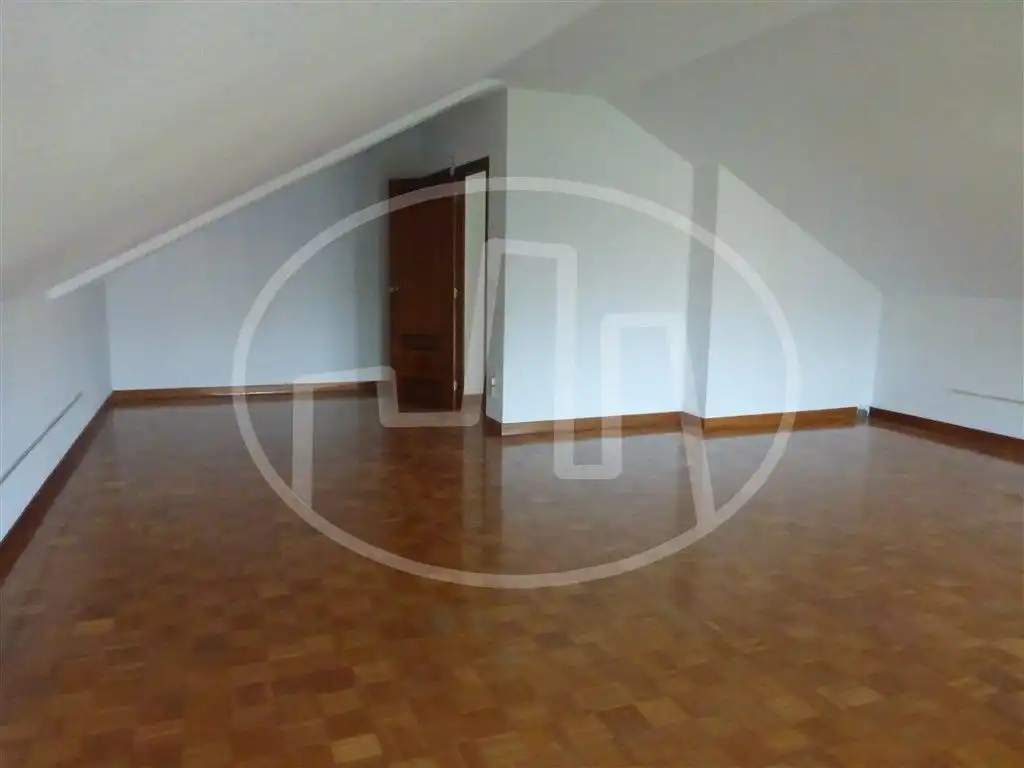 Casa de 190 m² en Valle de Egüés