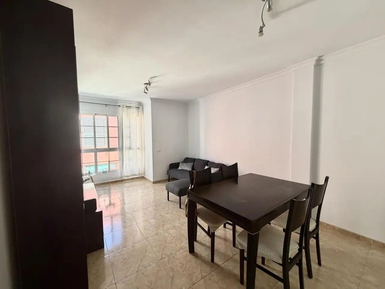 Piso de 80 m² en Agüimes