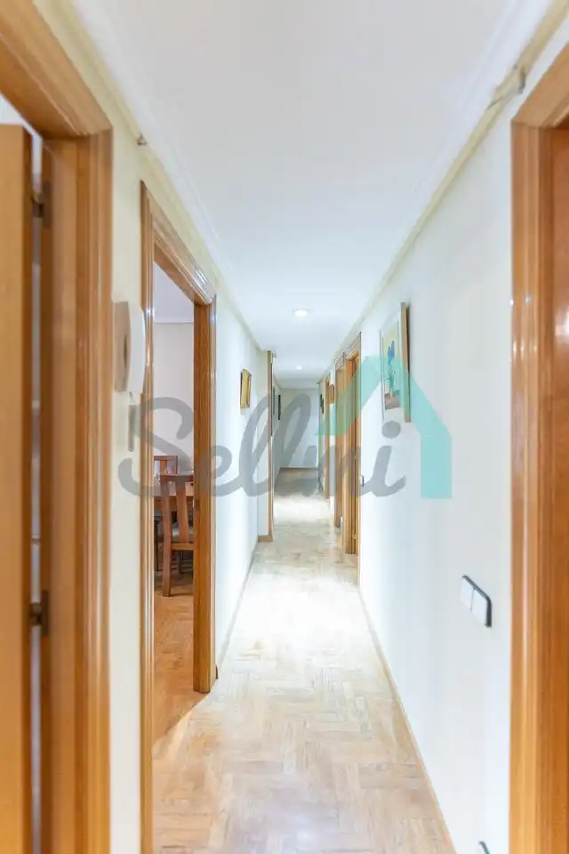 Piso de 80 m² en Oviedo