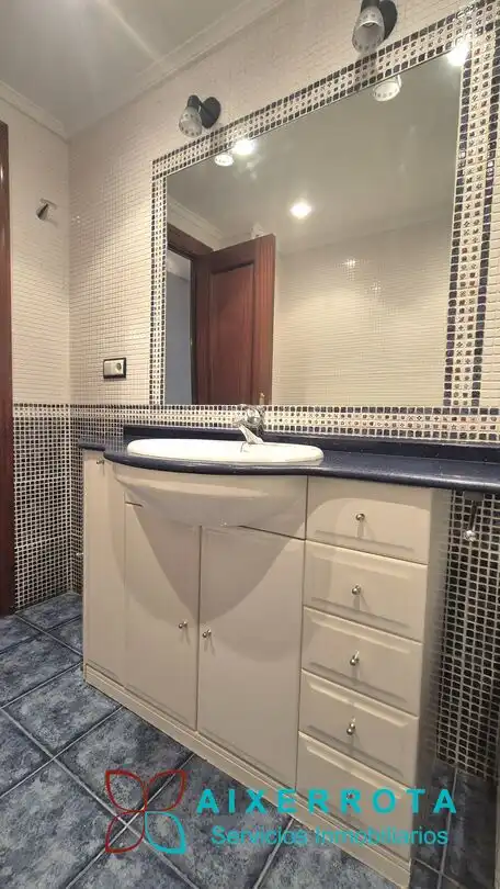 Flat 154 m² in Getxo