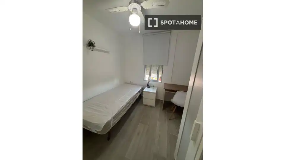 Habitación 69 m², Sevilla