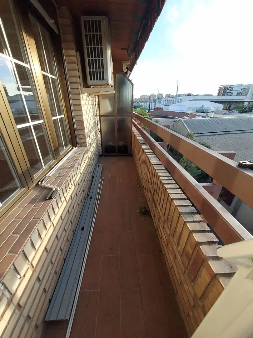 Piso de 140 m² en Zaragoza
