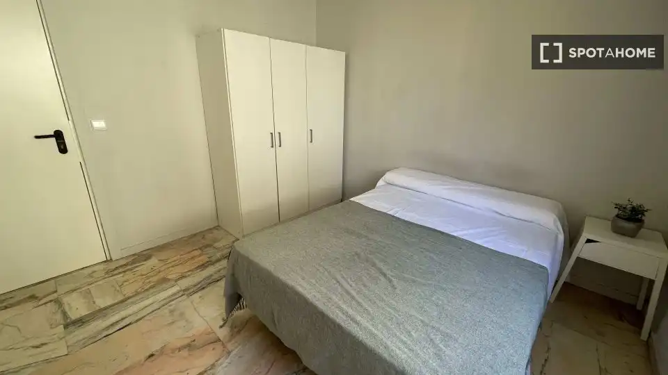 Habitación 472 m², Sevilla