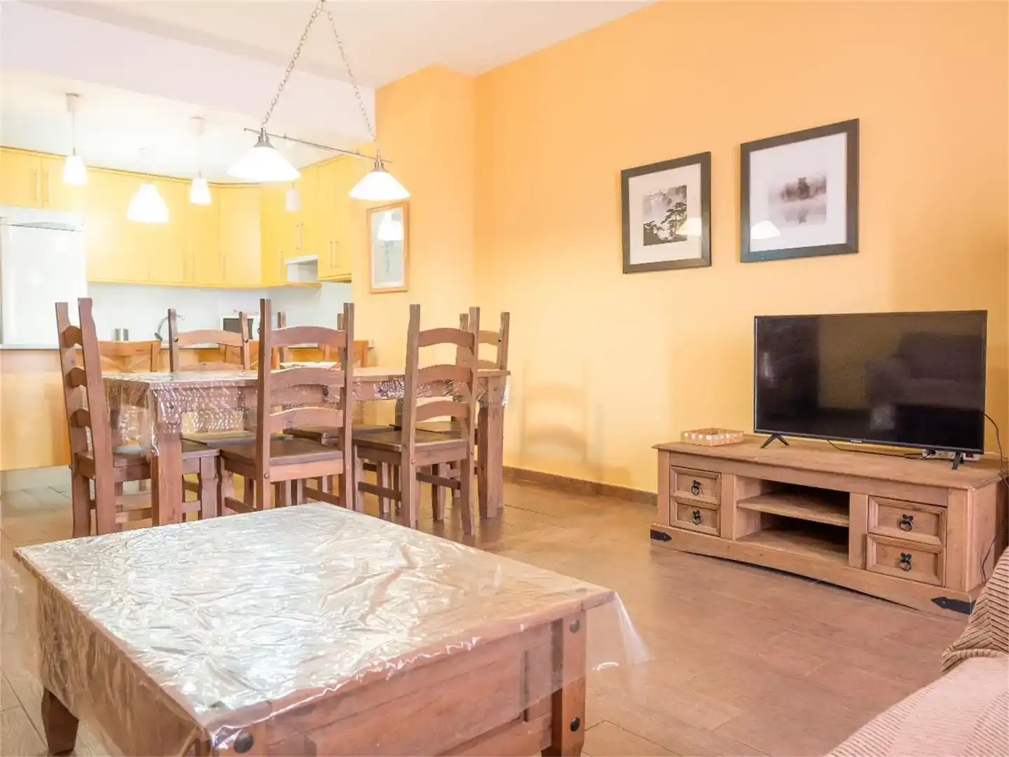 Piso de 450 m² en Orellana de la Sierra