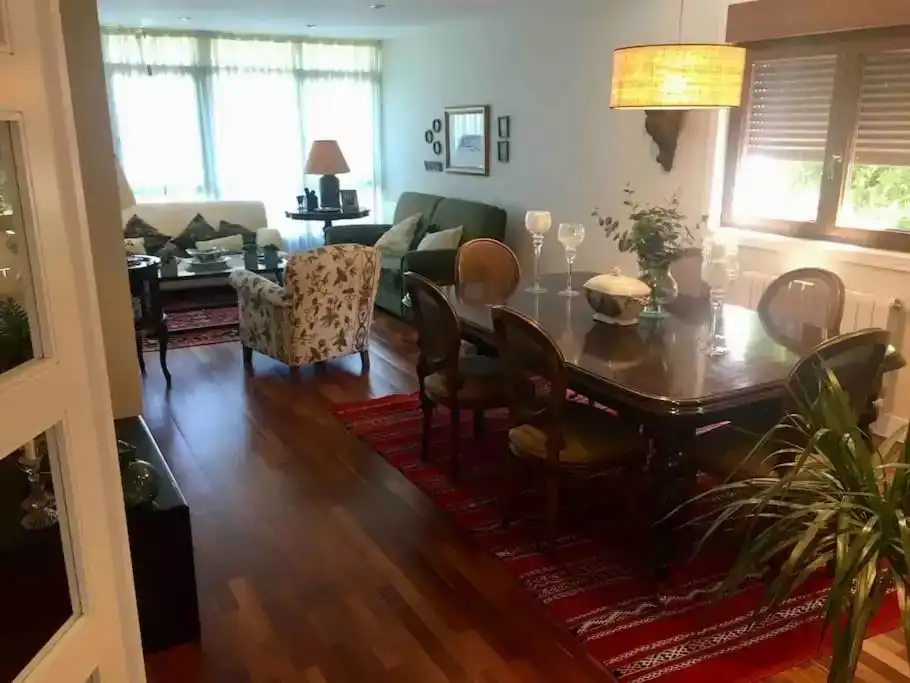 Piso de 330 m² en Vigo