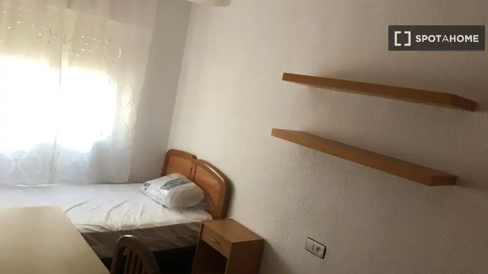 Habitación 86 m², Granada