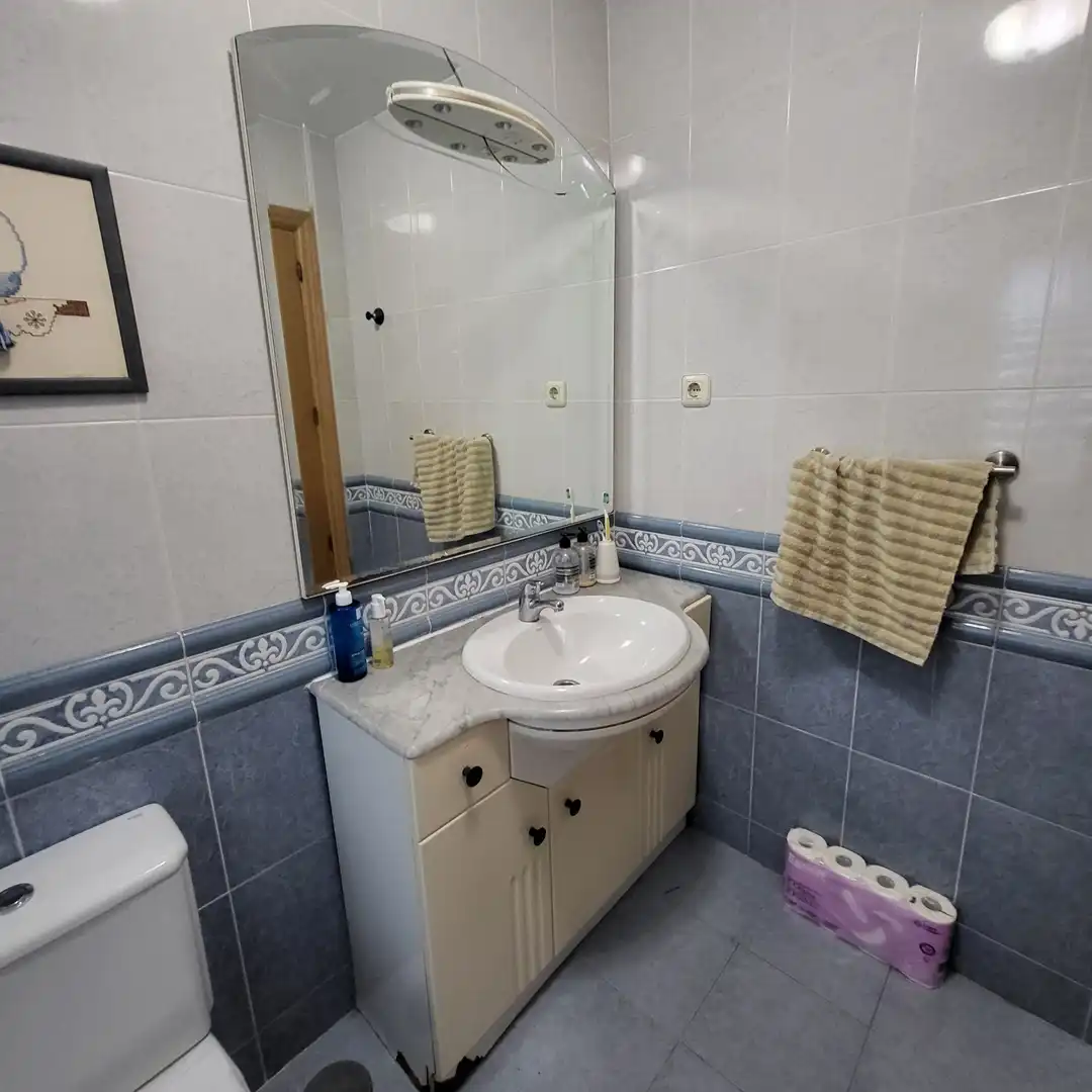 Habitación 90 m², Ávila