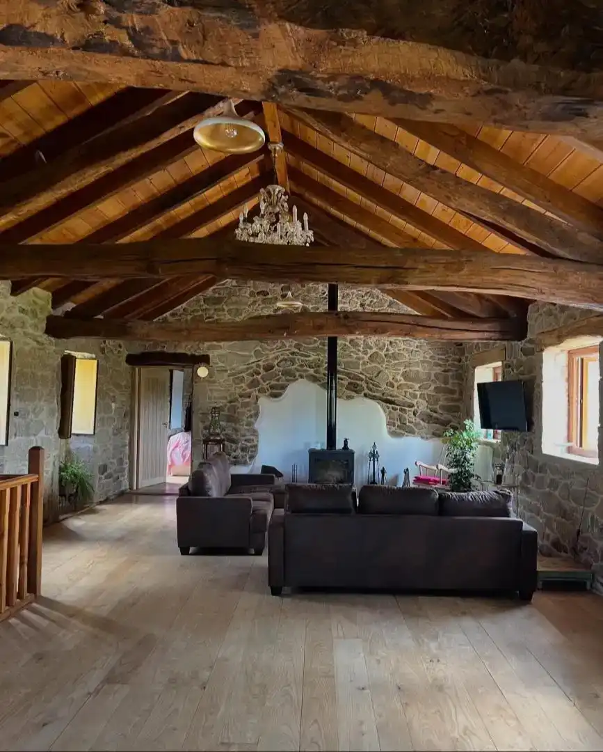 Casa de 400 m² en Friol