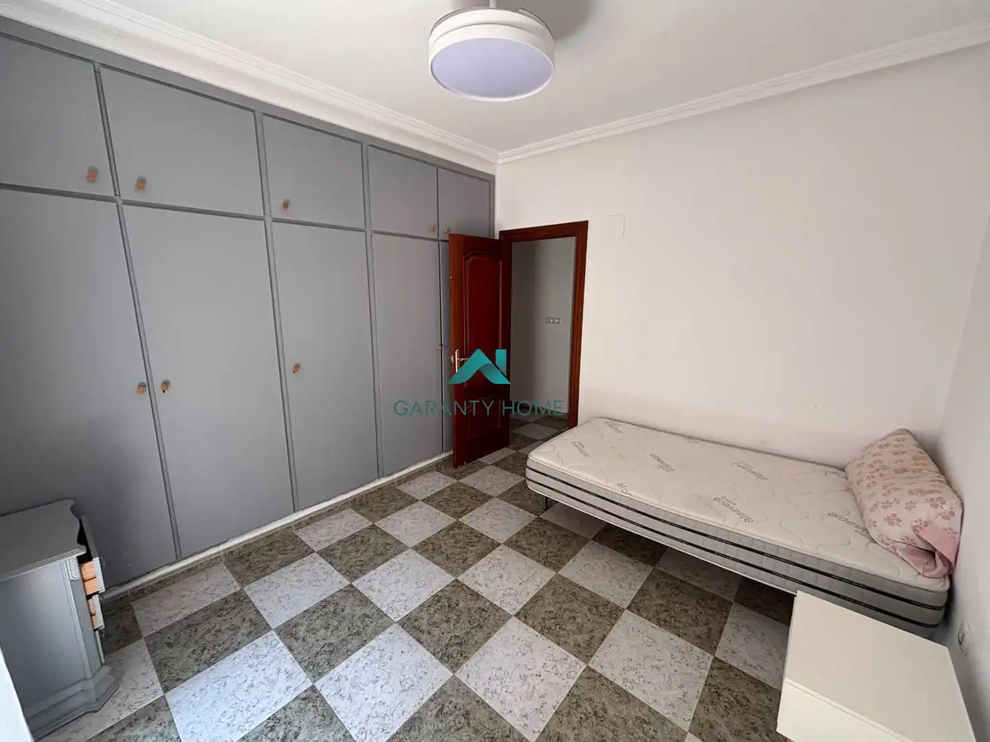 Piso de 100 m² en Jaén