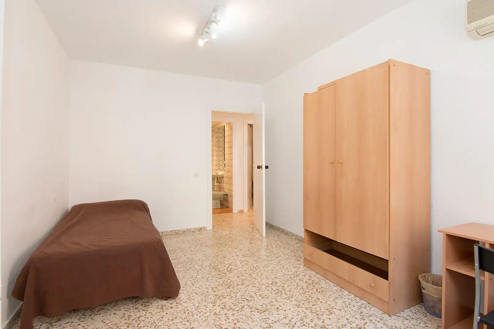 Piso de 140 m² en Granada