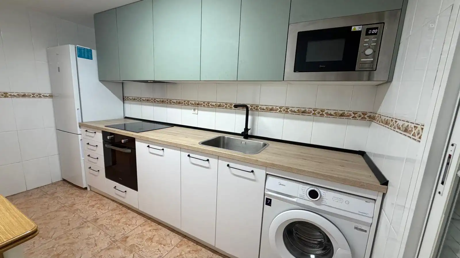 Wohnung 106 m² in La Almunia de Doña Godina