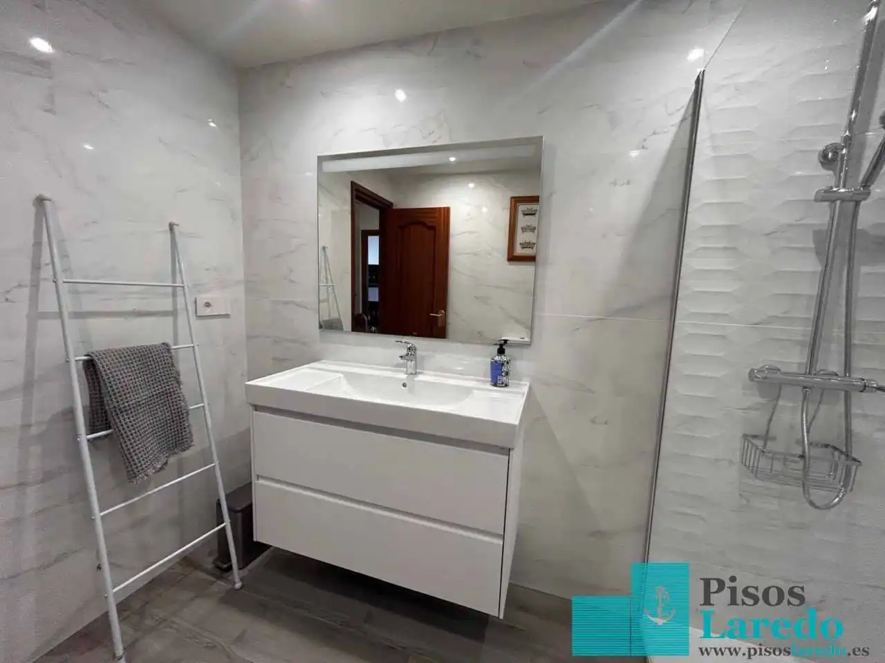 Piso de 190 m² en Laredo
