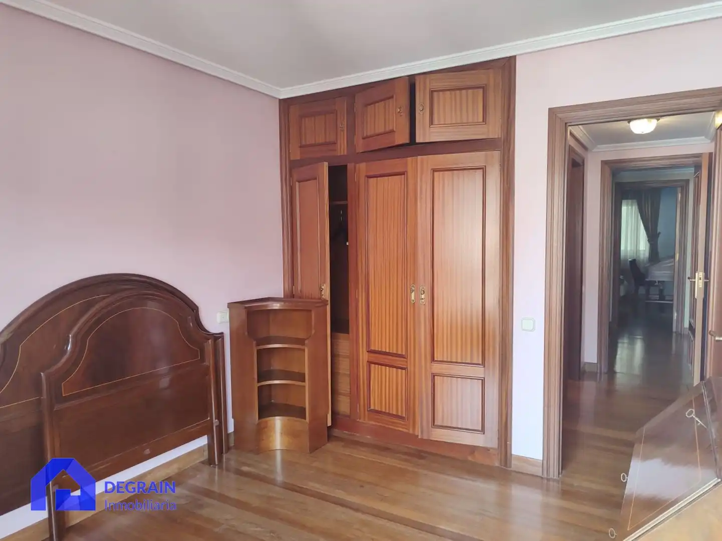 Piso de 146 m² en Oviedo