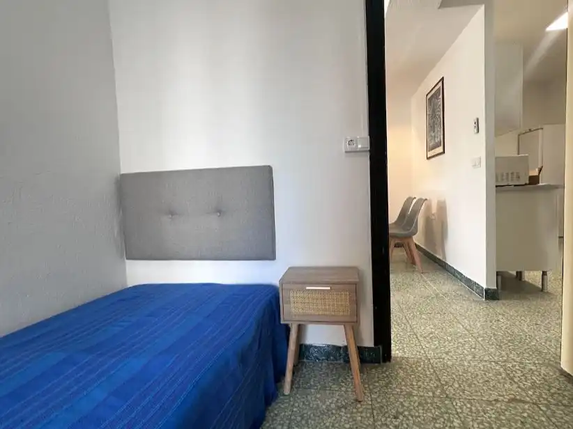 Habitació de lloguer, Orellana la Vieja
