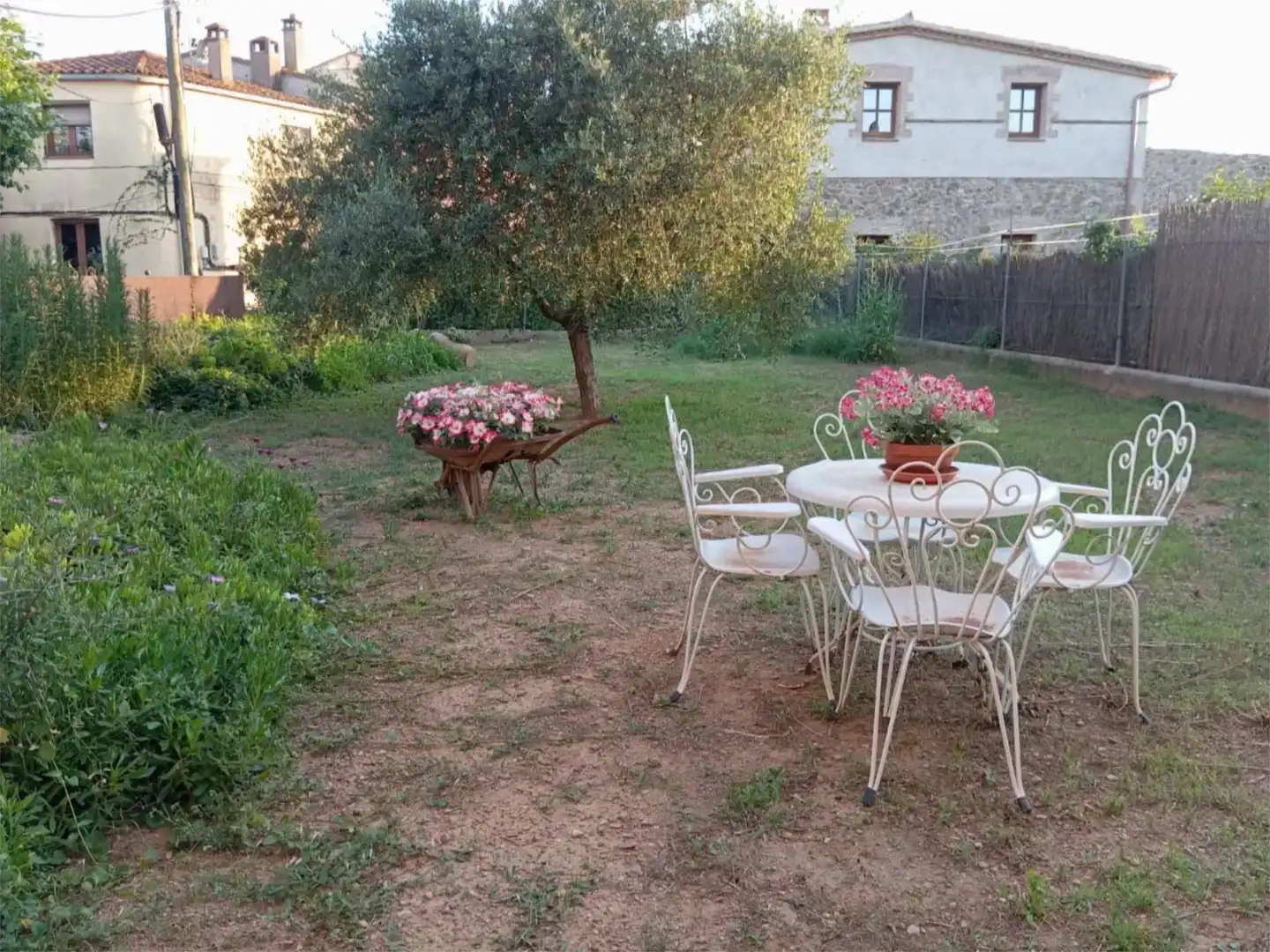 Habitación 300 m², Cistella