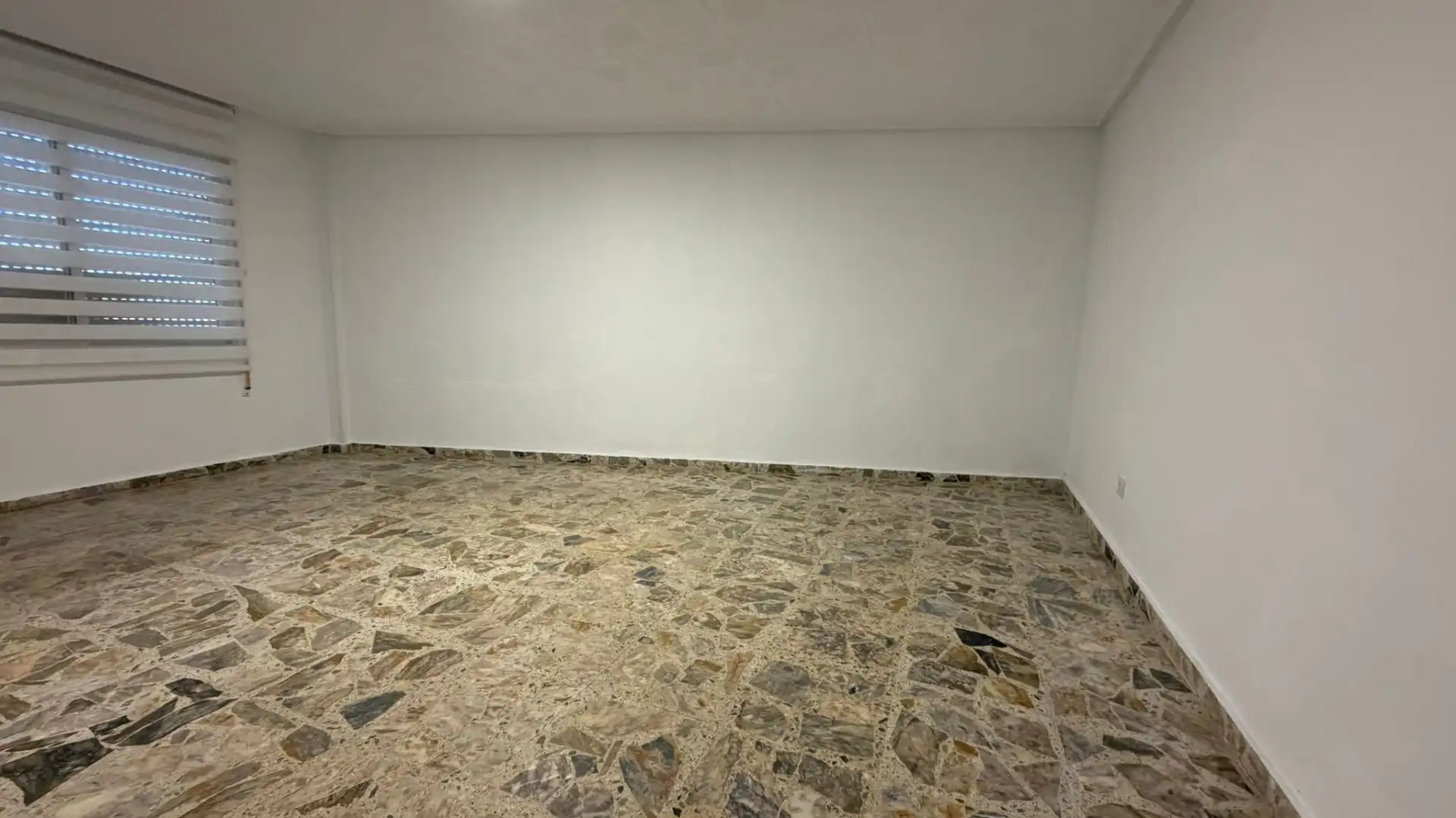 Casa de 136 m² en Alpartir