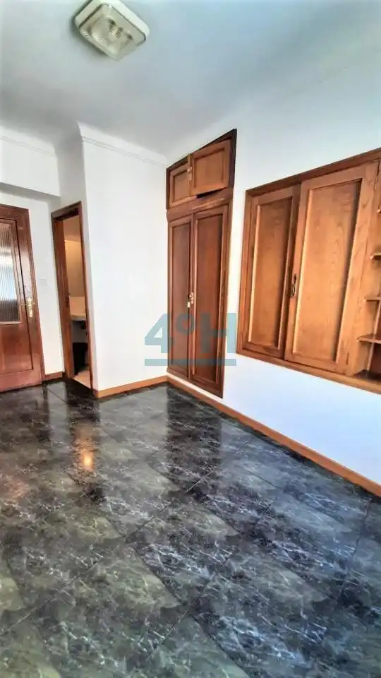 Appartement 194 m² à Ourense