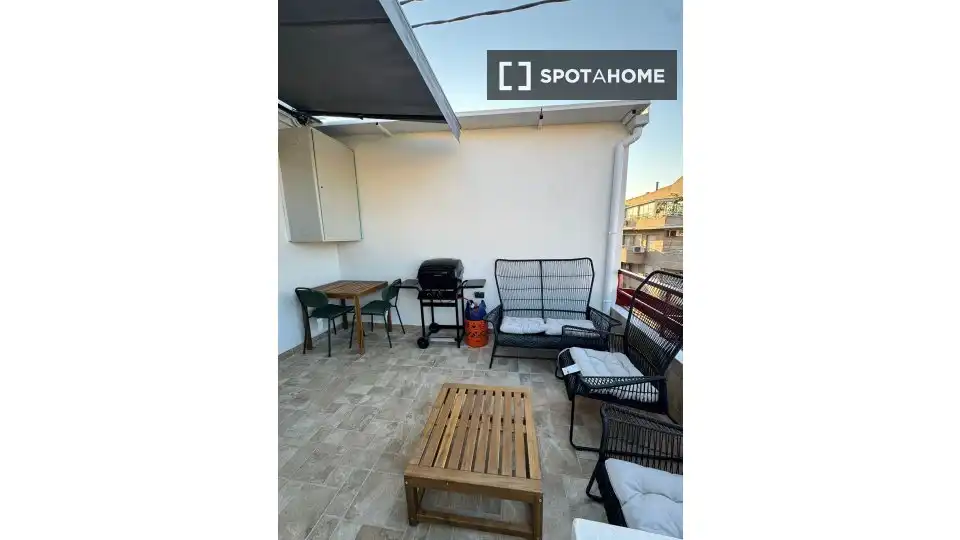 Habitación 90 m², Alicante
