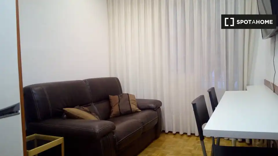 Habitació de lloguer, Madrid