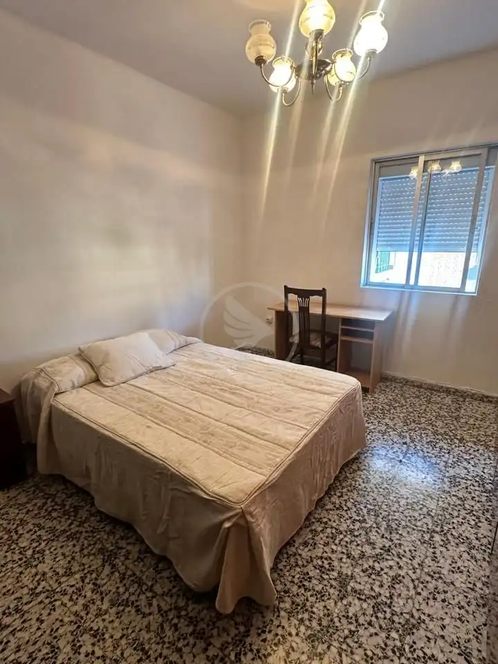 Piso de 105 m² en Linares