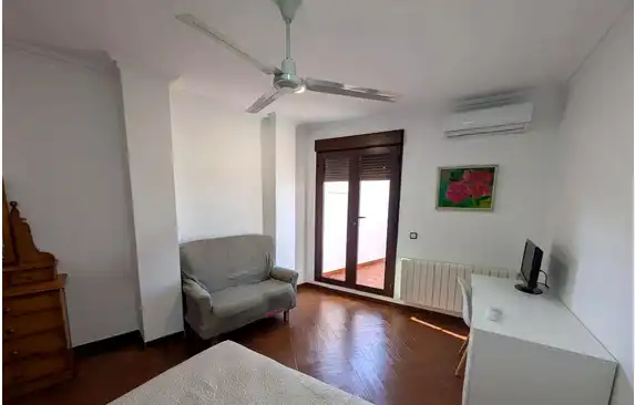 Piso de 504 m² en Linares