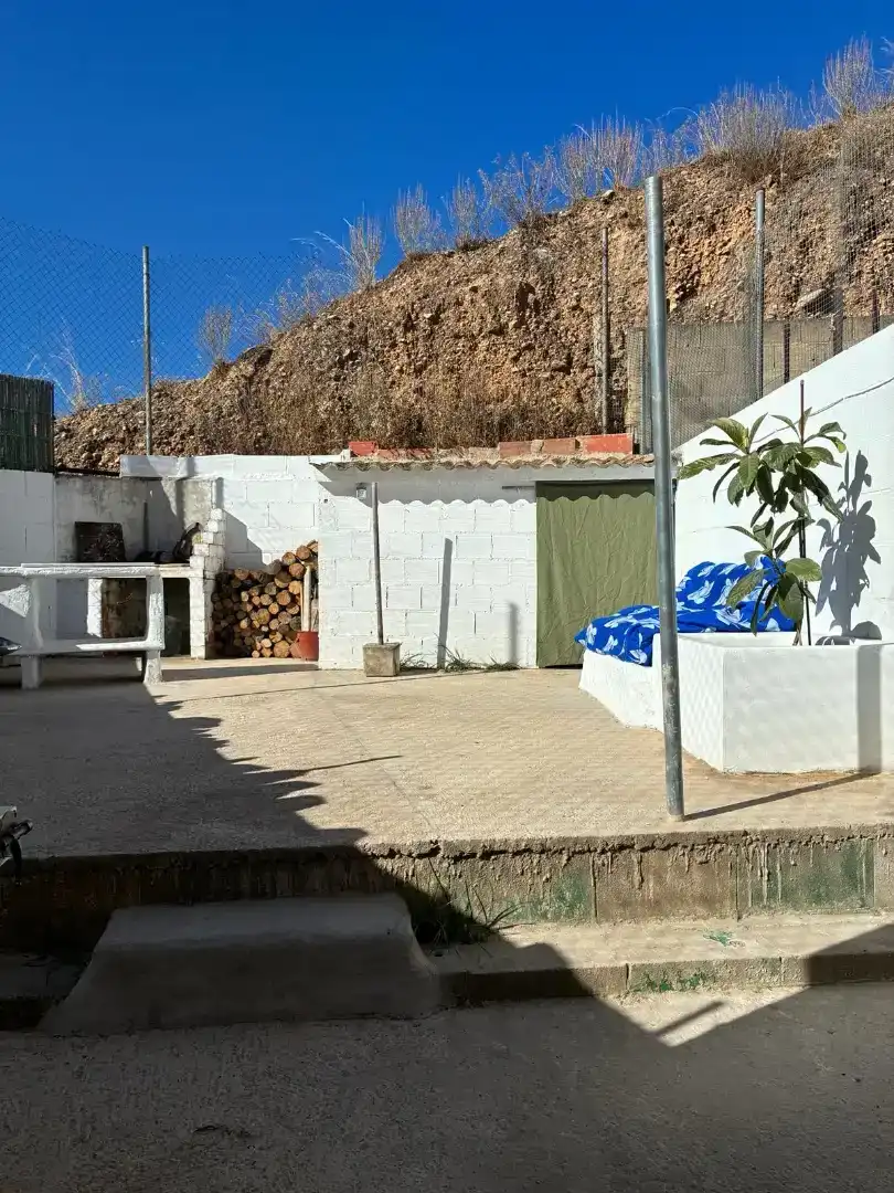 Casa de 130 m² en Albalate del Arzobispo