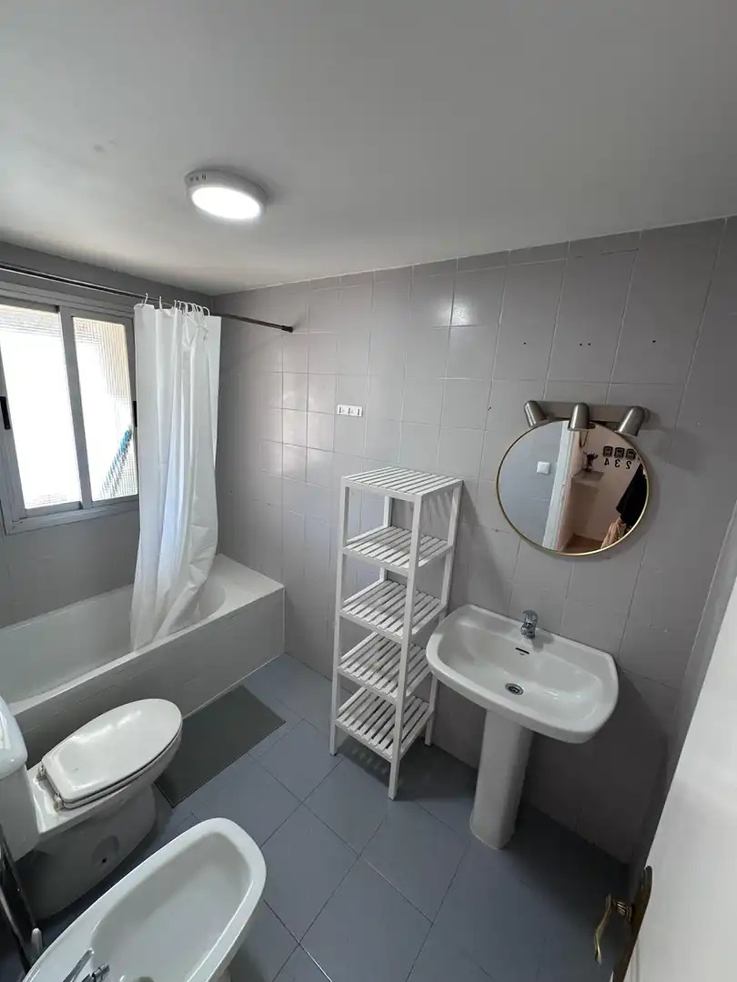 Habitación 100 m², Almería