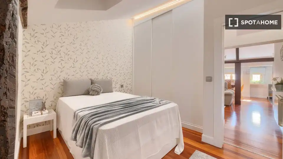 Habitación 81 m², Bilbao