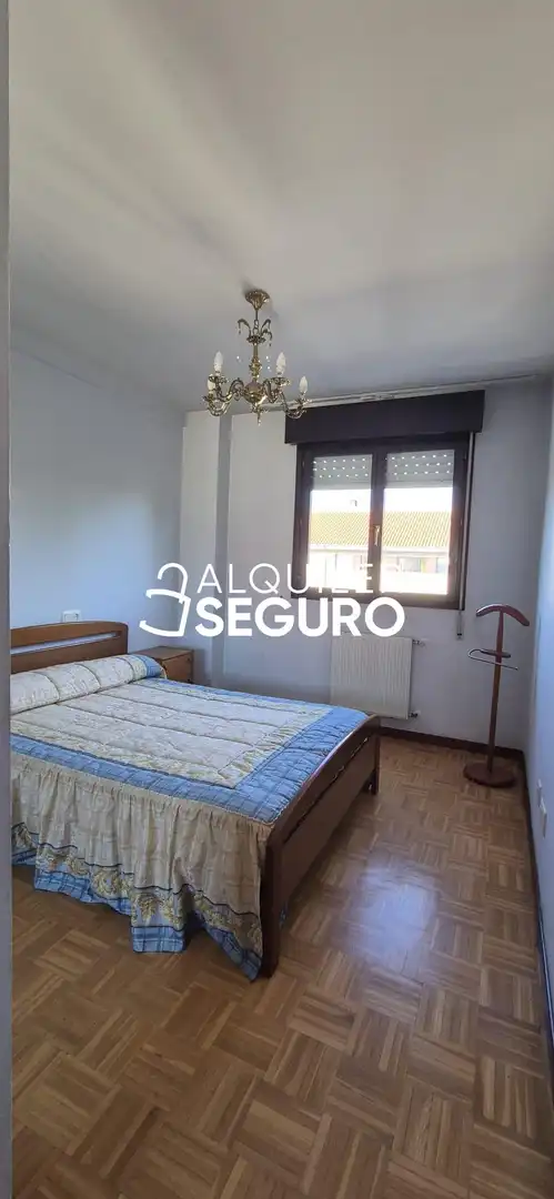 Piso de 140 m² en Oviedo
