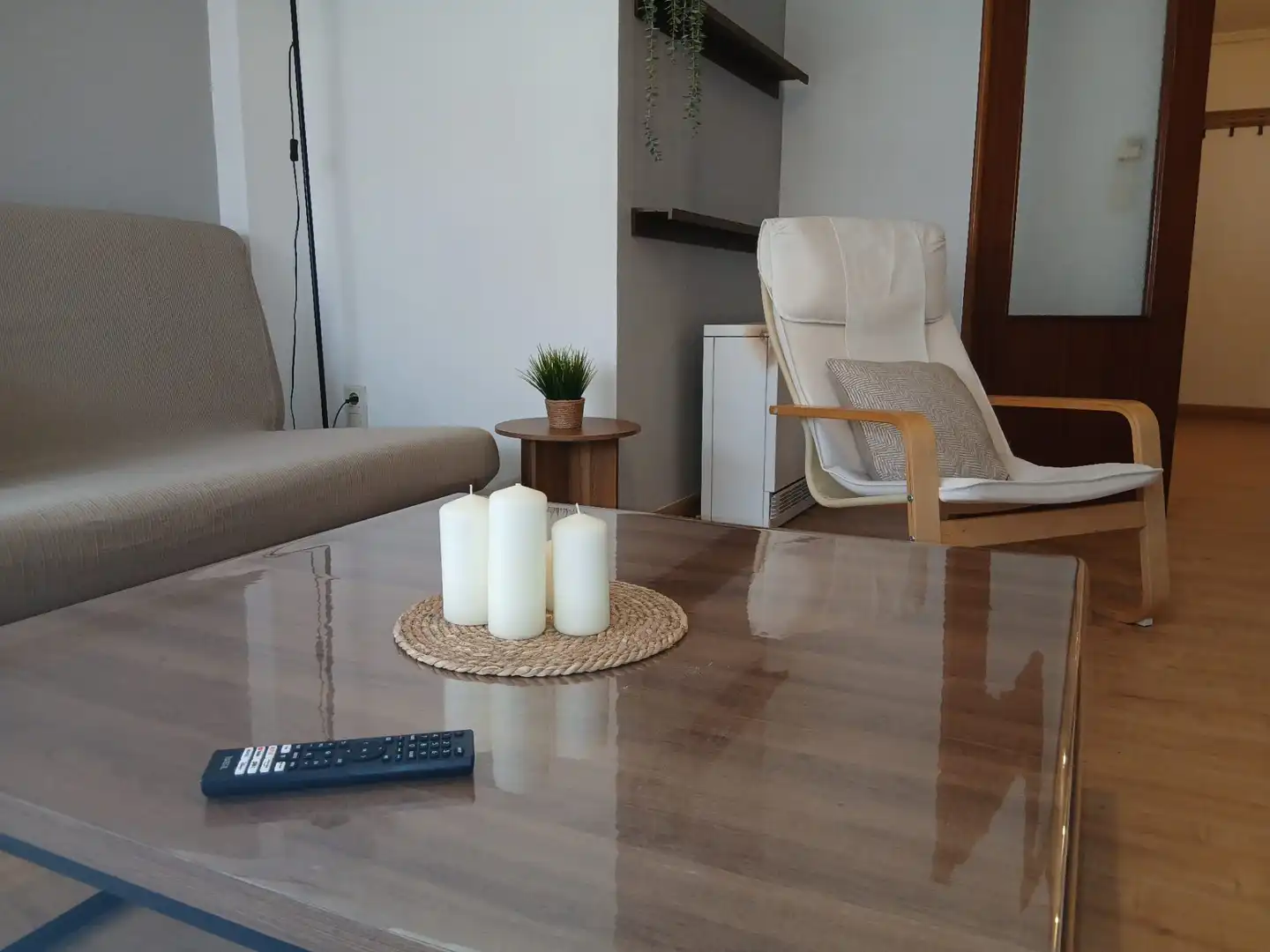 Piso de 90 m² en La Almunia de Doña Godina