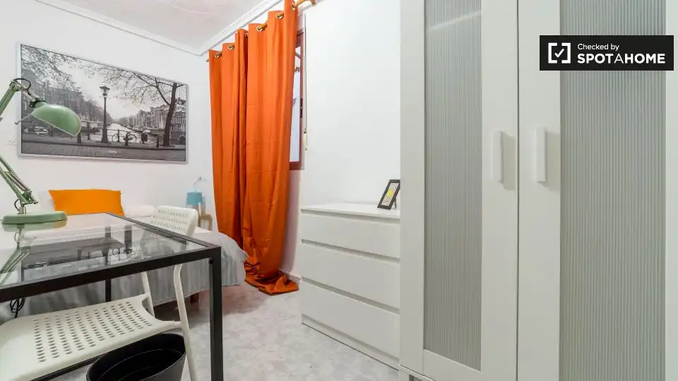 Habitación 100 m², Valencia