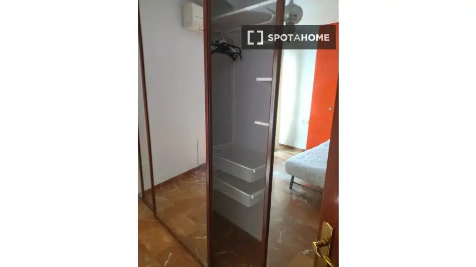 Habitación 104 m², Almería
