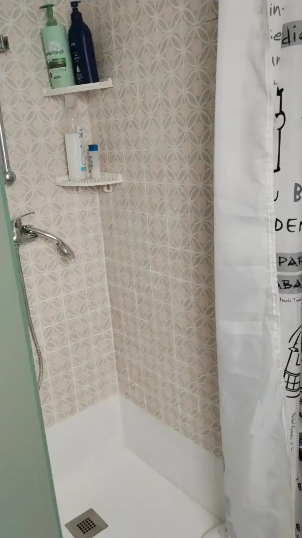 Chambre 106 m², La Almunia de Doña Godina